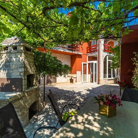 Apartment Fuer 2 Personen Ca 20 Qm In Krnica, Istrien Bucht Von Rasa *